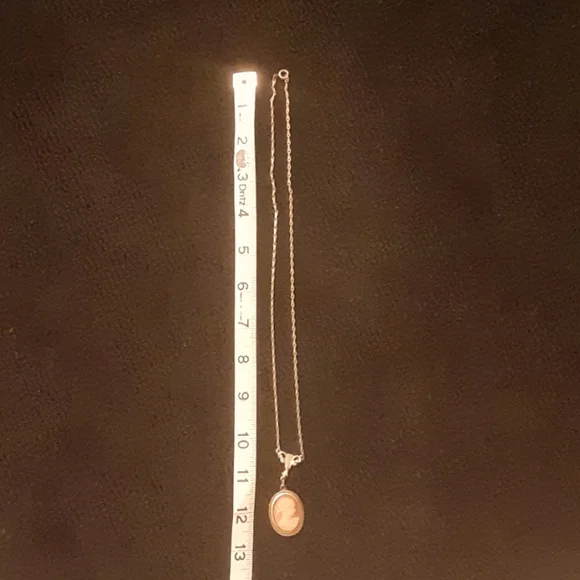 Vintage Cameo Necklace - Picture 4 of 5